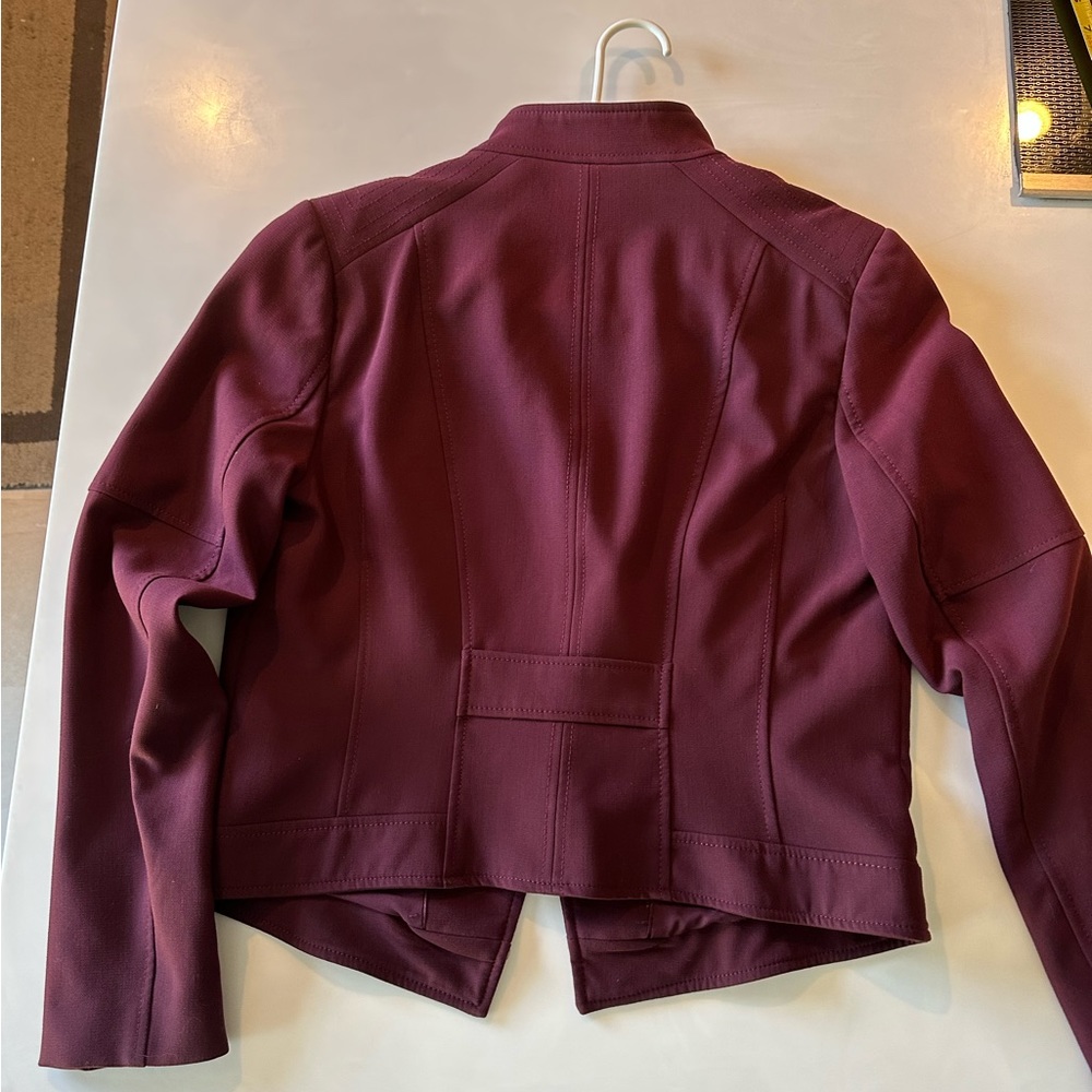 Women’s dressy blazer WHBM burgundy 12